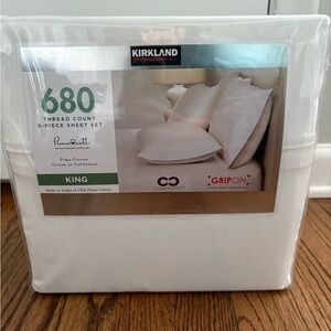 Kirkland Signature White 680 Thread Count Sheet Set